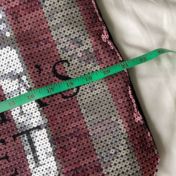 VICTORIA’S SECRET sequin tote bag - Picture 8 of 10